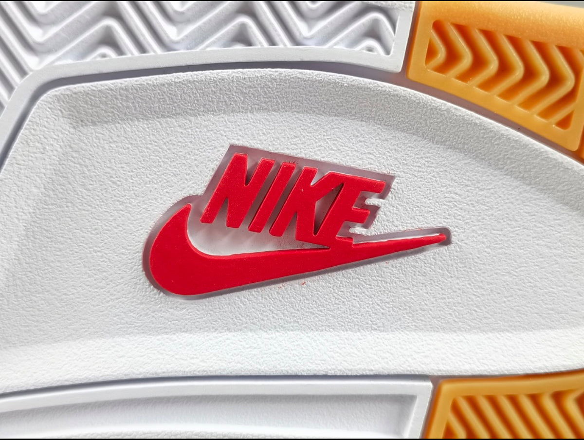 Nike SB x Air Jordan 4 Retro SP 'Pine Green' 2023