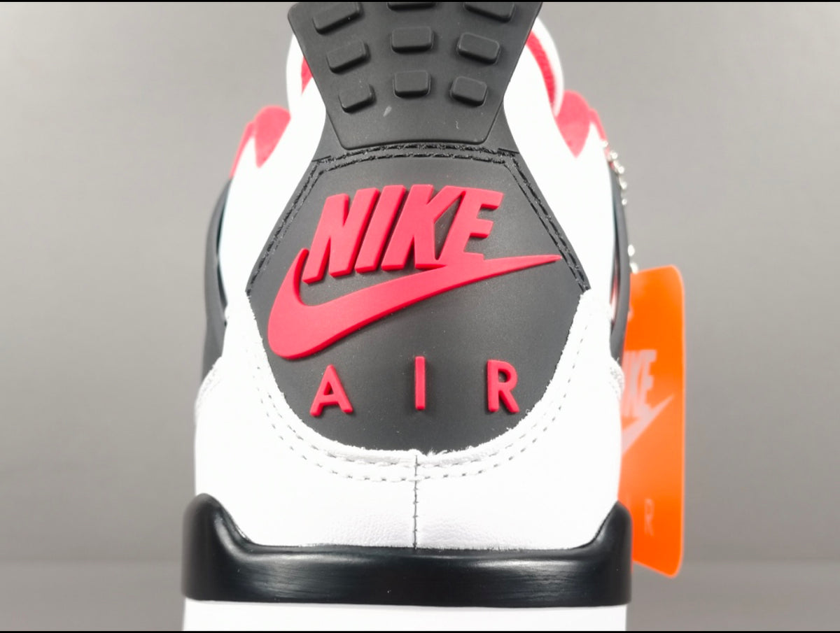 Air Jordan 4 Retro OG 'Fire Red' 2020